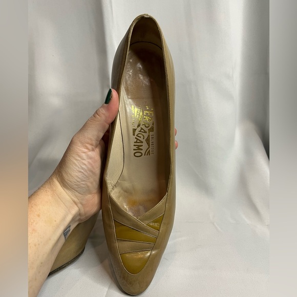 Vintage Ferragamo Leather Heels - Picture 6 of 11